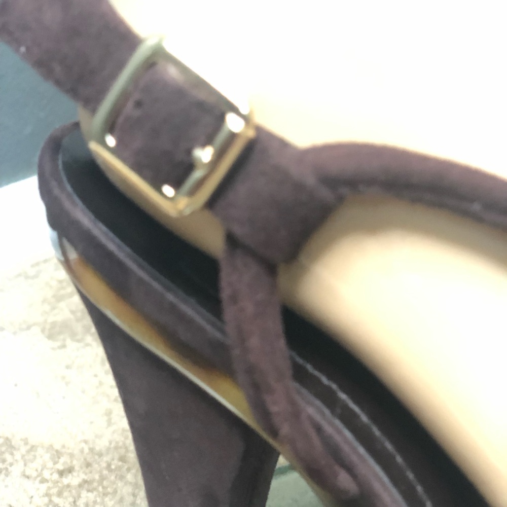 Shoes - Picture 7 of 8